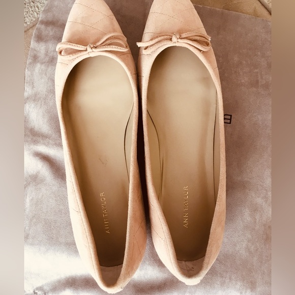 ANN TAYLOR Beige Tan Suede Ballet Flats 9 - Picture 7 of 8